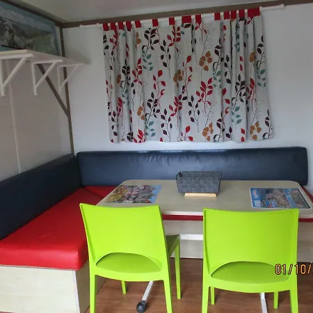 Les Mobile De Kerroyal Camping *